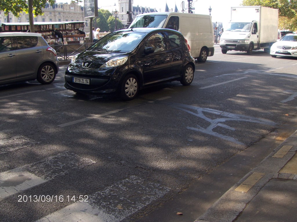 Christopher Greaves PARIS_HPIM7921.JPG