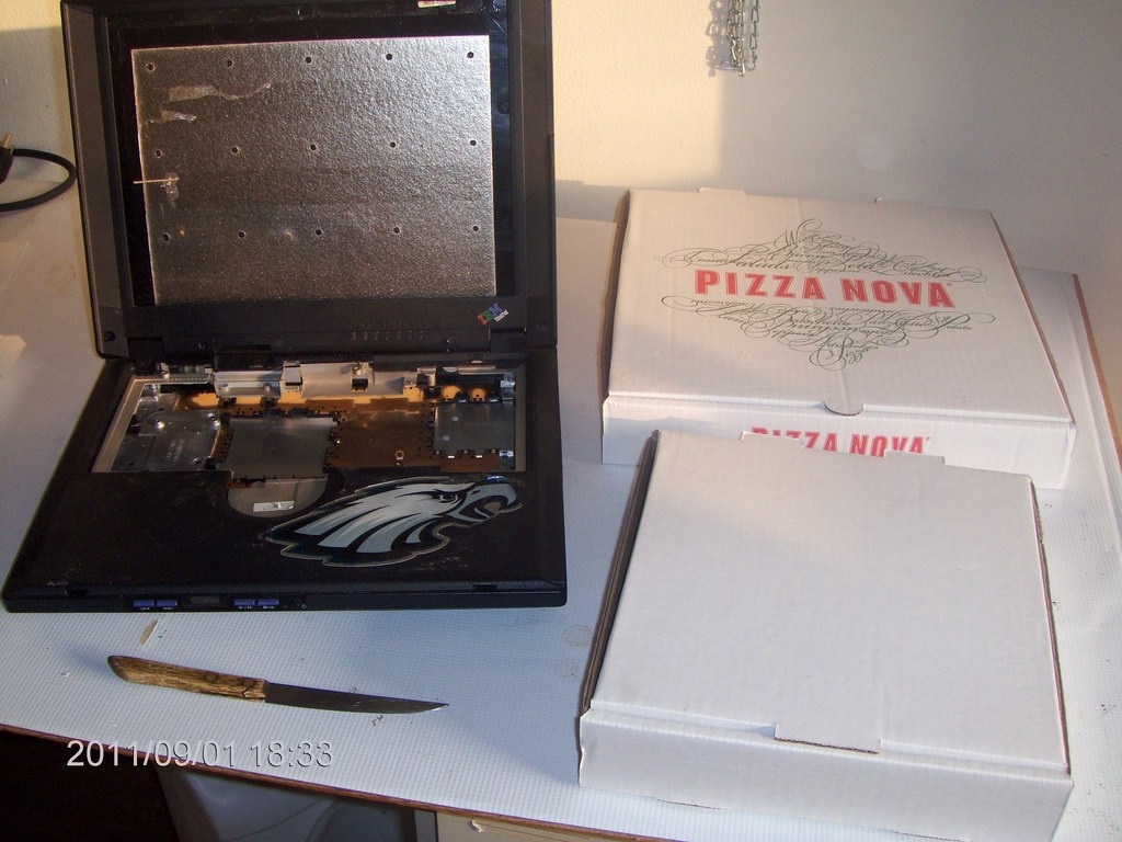 Christopher Greaves Pizza-ElectricEffect_HPIM3984.JPG