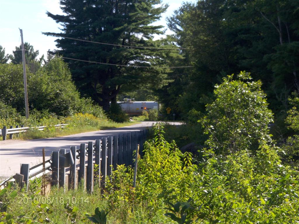 Christopher Greaves SparrowLakeDrive_HPIM2707.JPG